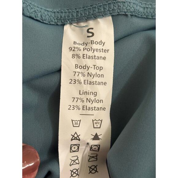 Halara ocean blue Breezeful high/low skirt, NWT, resort, feminine, breezy, flowy - Picture 4 of 6